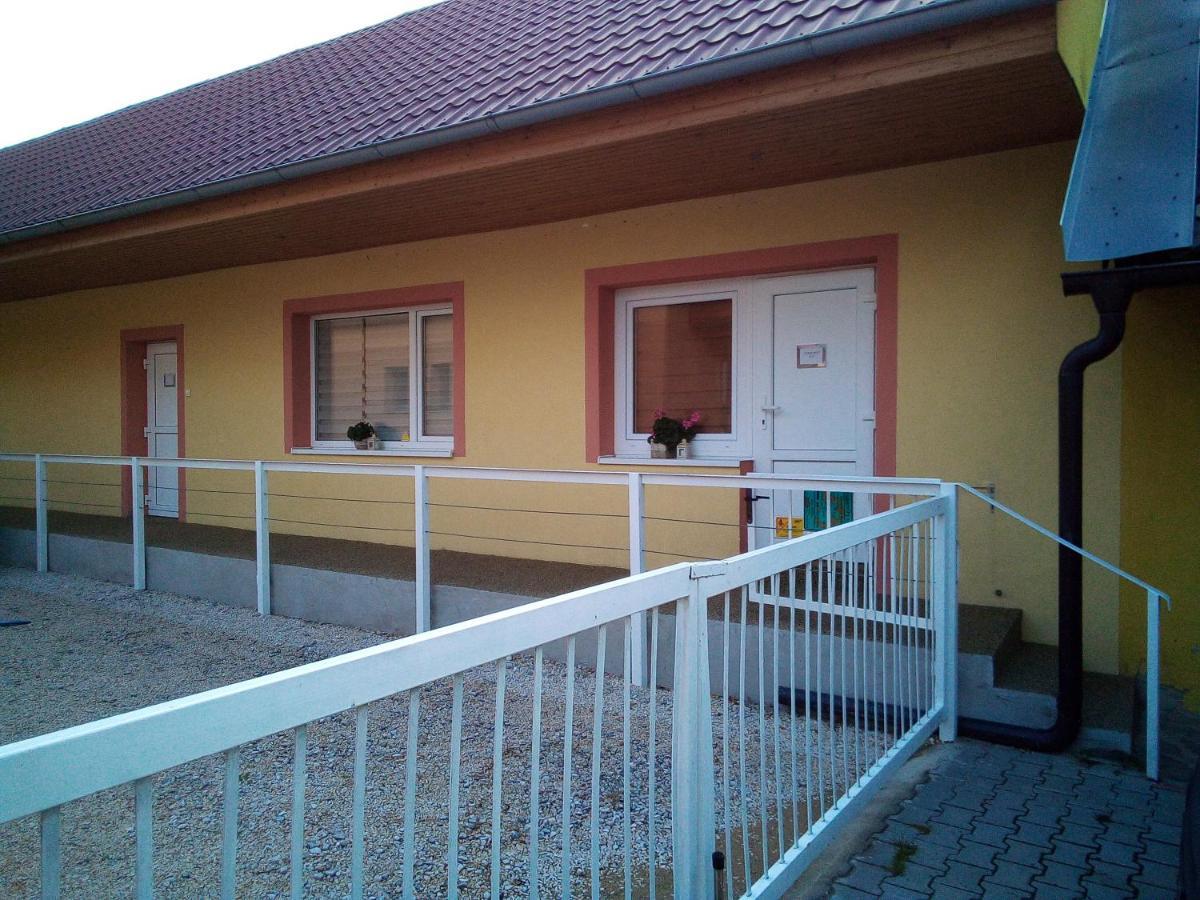 Ubytovanie Na Dedine Chocholna-Velcice Zewnętrze zdjęcie